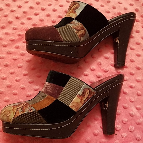 Jeon Clogs/ Mules - Picture 2 of 5